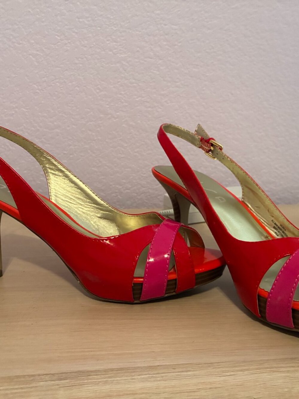 Unisa Red Sandal